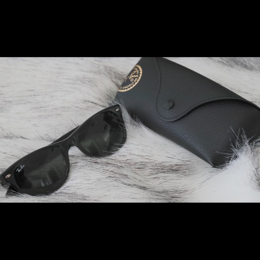 Ray-Ban New Wayfarer Sunglasses